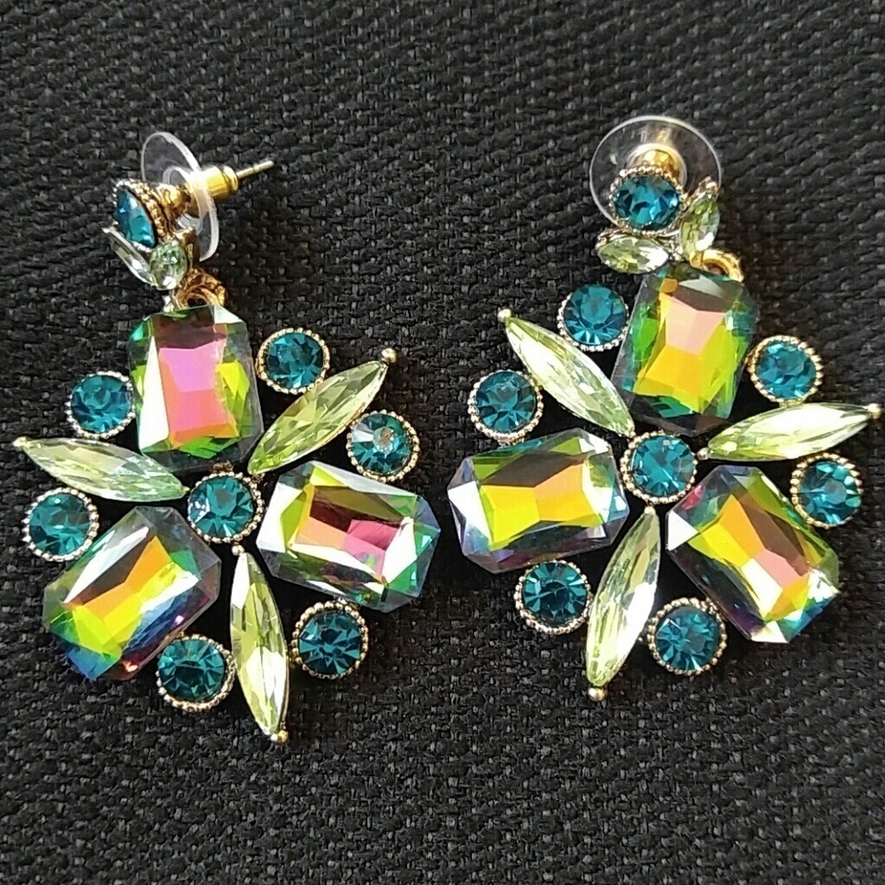 NEW One pair elegant rhinestone earrings prom